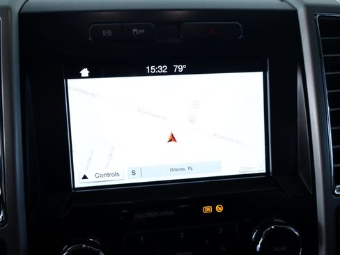 Used 2017 Ford F350 Lariat w/ Chrome Package image 24