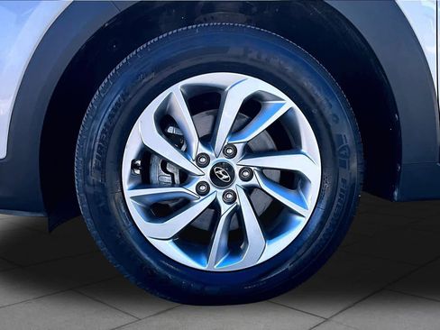 Used 2017 Hyundai Tucson SE AWD/4WD image 11