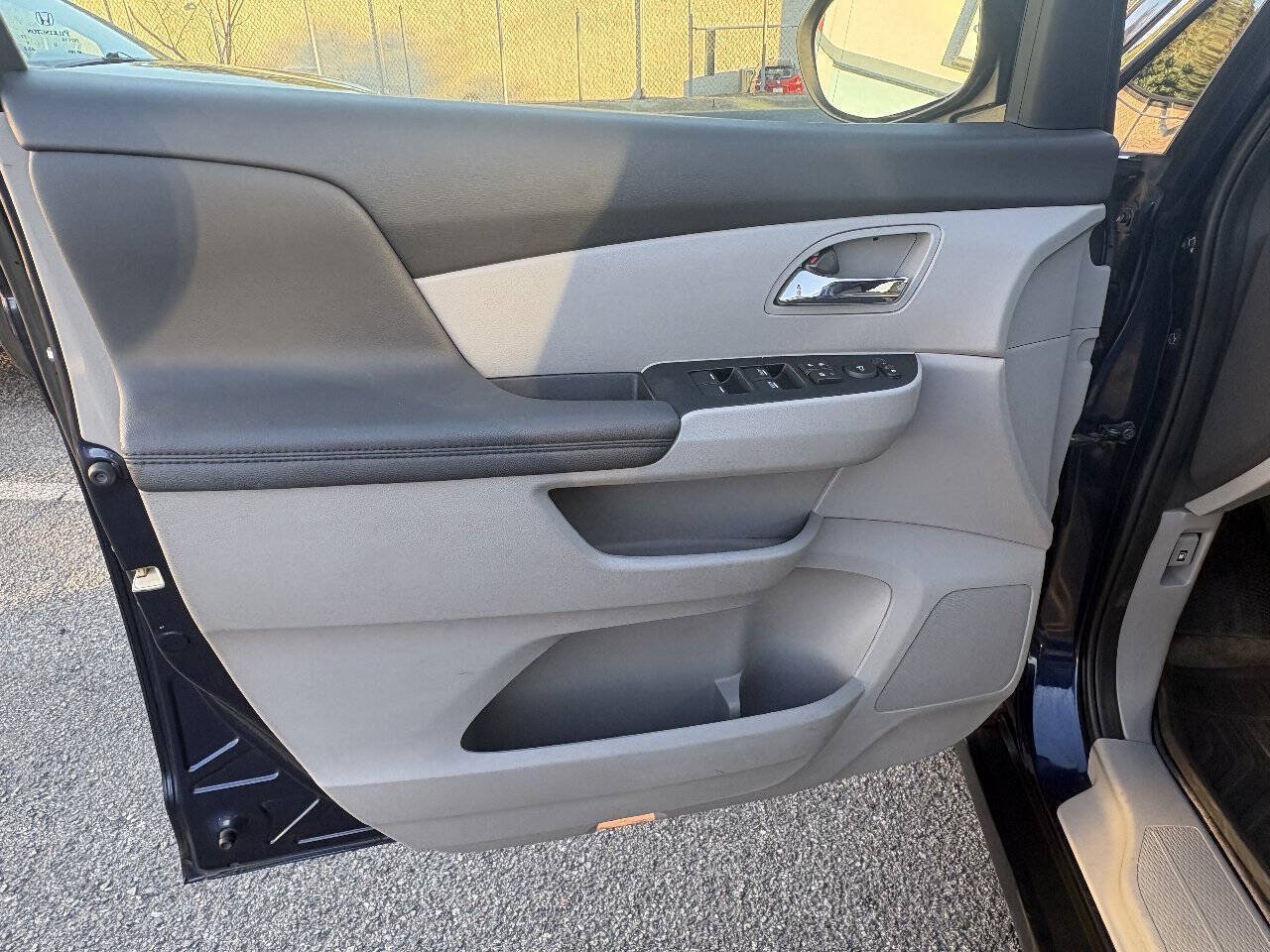 Used 2015 Honda Odyssey EX-L image 8