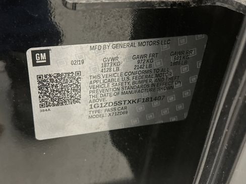 Used 2019 Chevrolet Malibu LT w/ Leather Package image 11