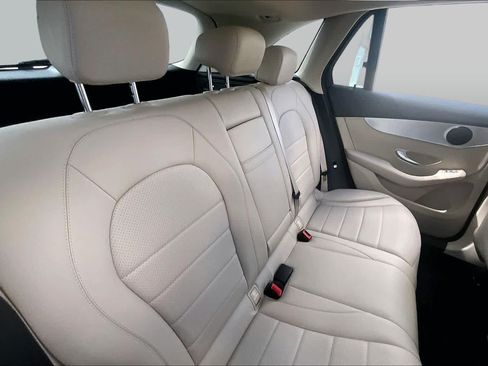 Used 2017 Mercedes-Benz GLC 300 image 18