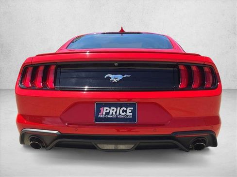 Used 2022 Ford Mustang Premium RWD image 7