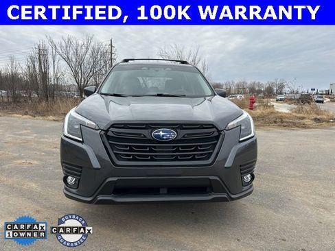 Used 2024 Subaru Forester Premium image 8