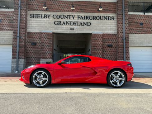 Used 2025 Chevrolet Corvette Stingray Convertible w/ 1LT RWD image 3