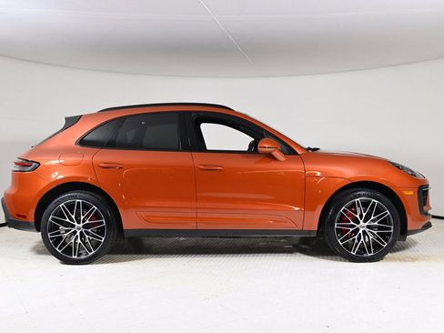 Used 2022 Porsche Macan S image 8