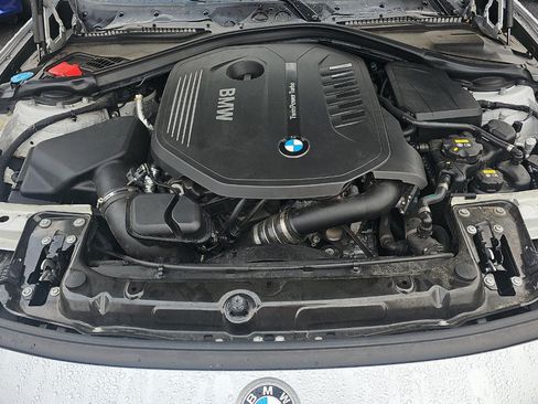 Used 2017 BMW 340i xDrive Sedan AWD/4WD image 5