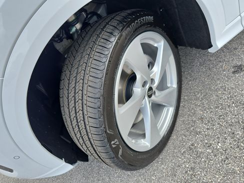 New 2025 Audi Q5 Premium Plus image 31