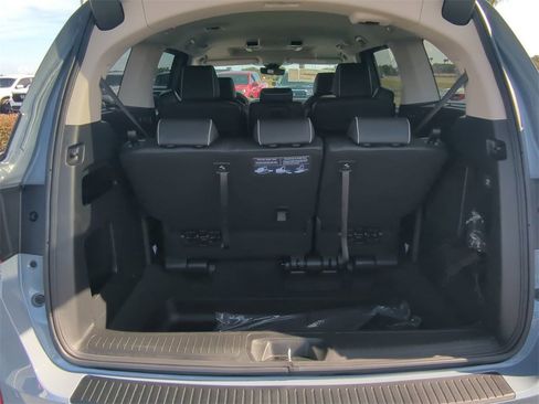 New 2026 Honda Odyssey Touring image 12
