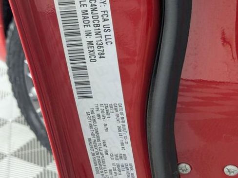 Used 2022 Jeep Compass Limited image 36