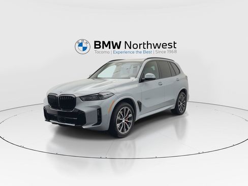 New 2026 BMW X5 xDrive40i w/ M Sport Package AWD/4WD image 9