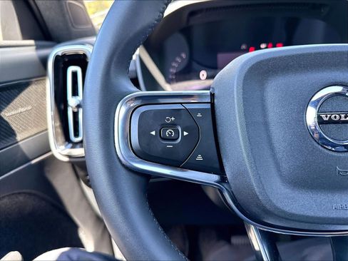 Used 2023 Volvo XC40 Recharge Ultimate AWD/4WD image 21