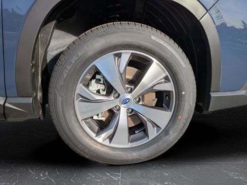 Certified 2025 Subaru Ascent Premium AWD/4WD image 10