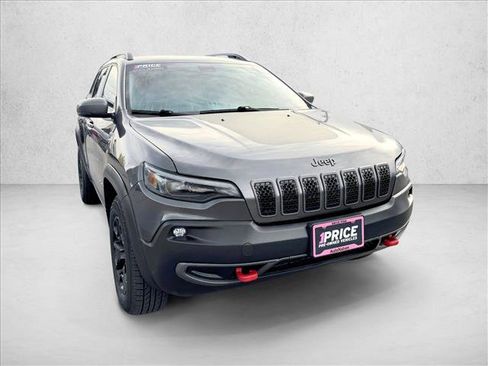 Used 2019 Jeep Cherokee Trailhawk w/ Cold Weather Group image 3