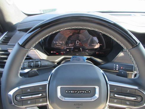 New 2026 GMC Acadia Denali Ultimate image 18