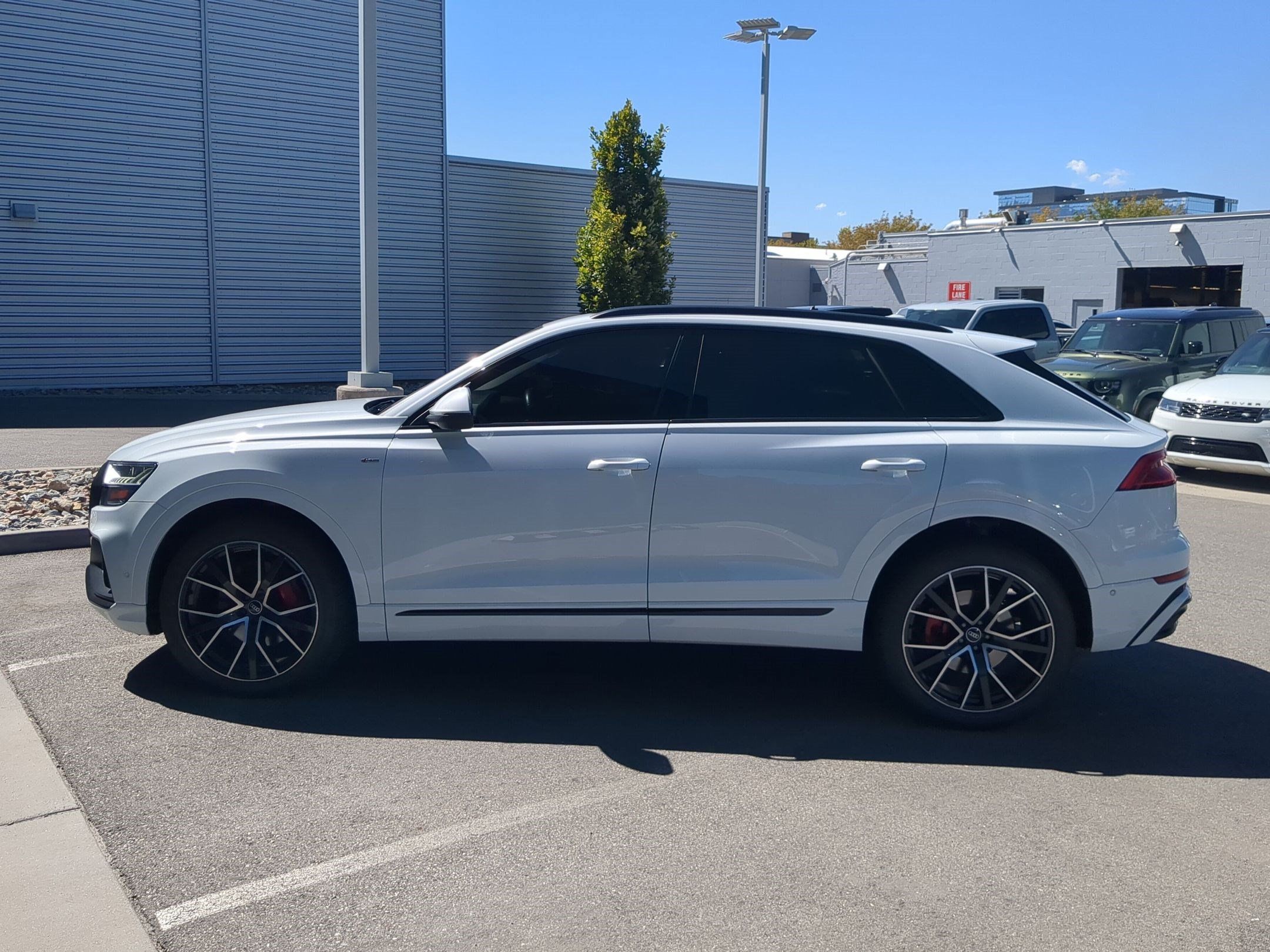 Used 2021 Audi Q8 Prestige AWD/4WD image 8