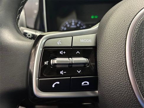 Used 2023 Kia Sorento S image 15