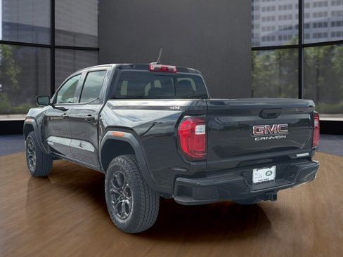 Used 2025 GMC Canyon Elevation w/ Convenience Package AWD/4WD image 11