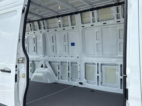 New 2025 Mercedes-Benz Sprinter 2500 image 15