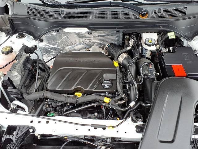 Used 2025 Chevrolet Trax LT w/ Driver Confidence Package FWD image 27