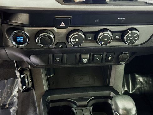 Certified 2020 Toyota Tacoma TRD Sport image 8