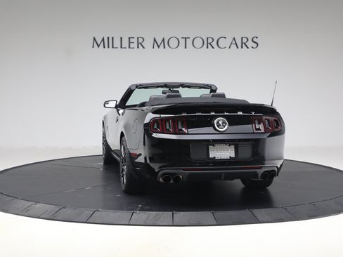 Used 2013 Ford Mustang Shelby GT500 RWD image 5
