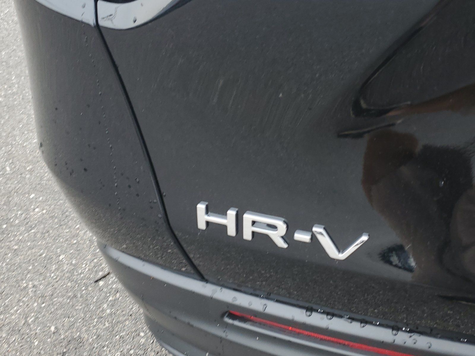 Used 2027 Honda HR-V LX image 7