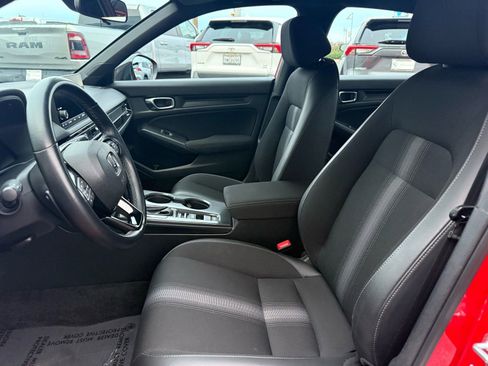 Used 2025 Honda Civic Sport image 10