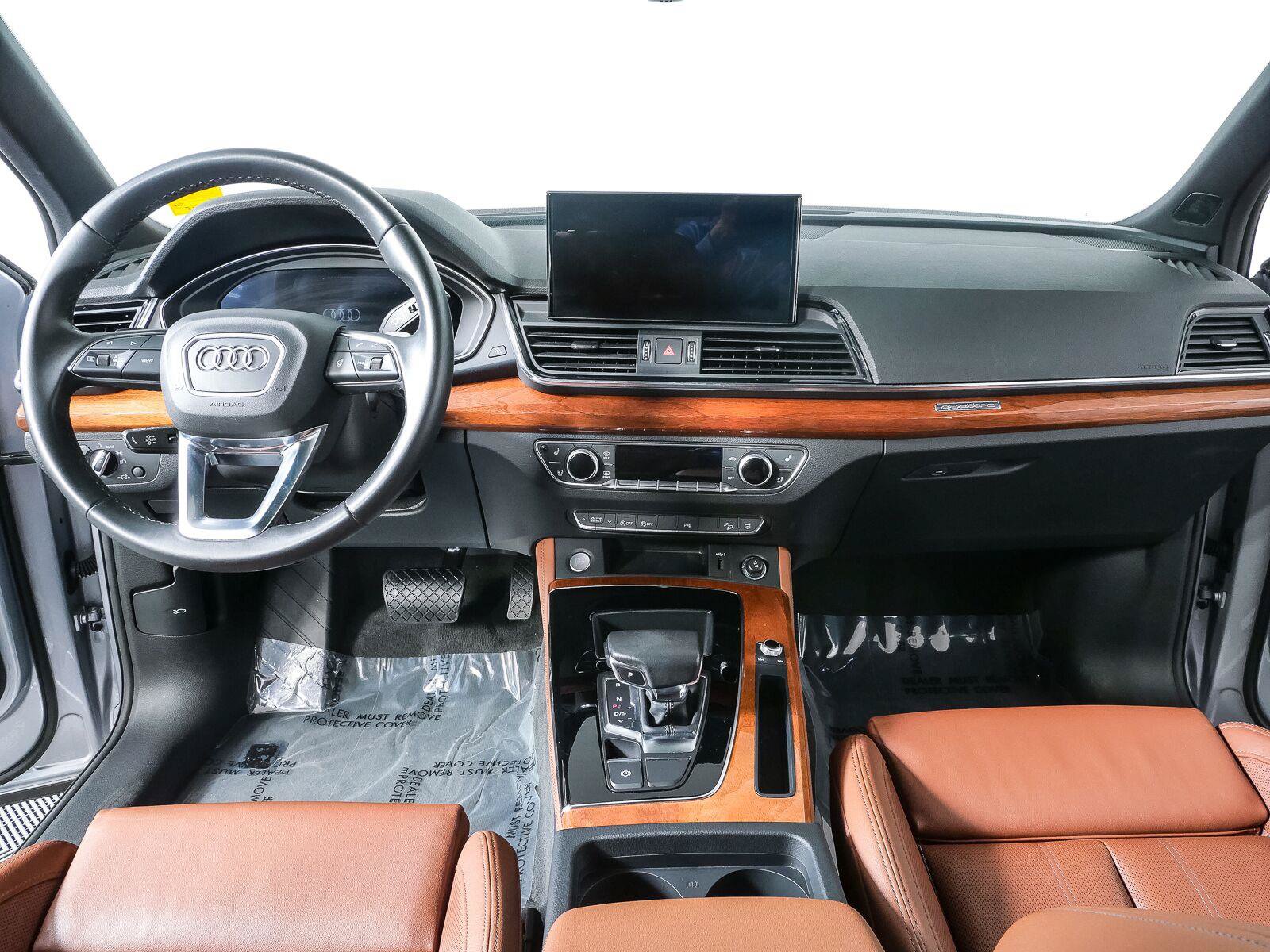 Used 2023 Audi Q5 2.0T Premium Plus w/ Premium Plus Package AWD/4WD image 18