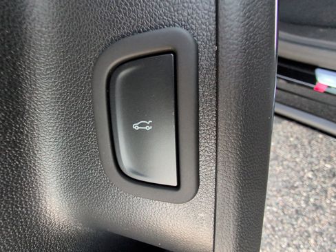 New 2026 Chevrolet Traverse RS image 21