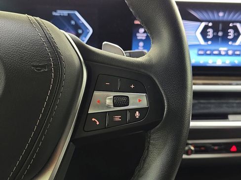 Used 2024 BMW X5 xDrive40i w/ Premium Package image 21