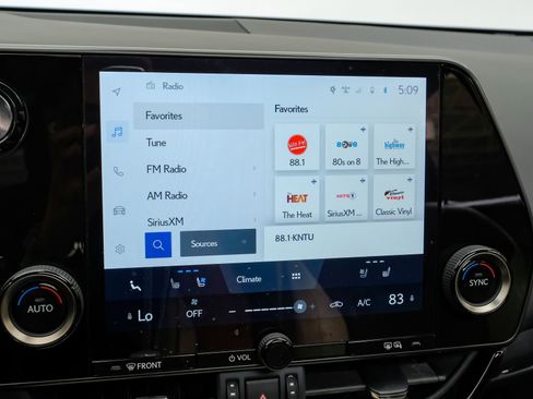 Used 2023 Lexus NX 350 AWD image 30