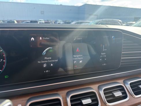 Certified 2022 Mercedes-Benz GLS 450 4MATIC image 20