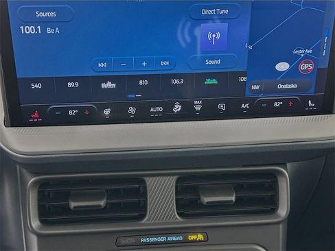 New 2026 Ford Maverick Lariat w/ Black Appearance Package image 18