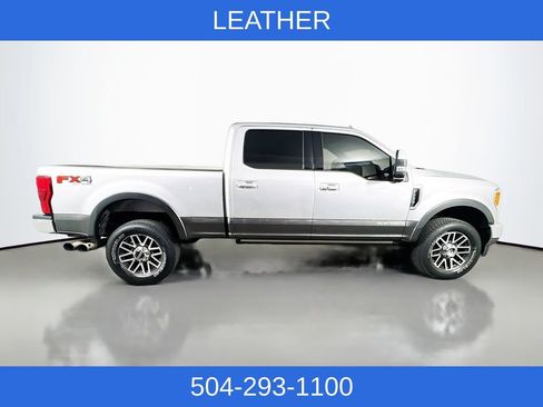 Used 2019 Ford F250 Lariat w/ Lariat Ultimate Package AWD/4WD image 5
