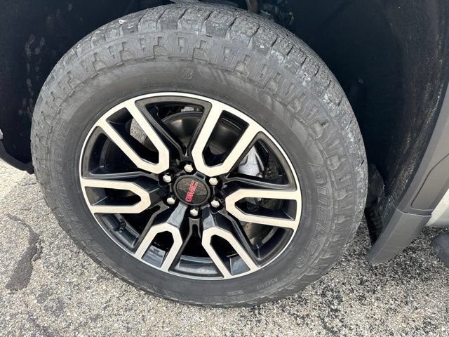Certified 2024 GMC Sierra 1500 AT4 w/ Technology Package AWD/4WD image 13