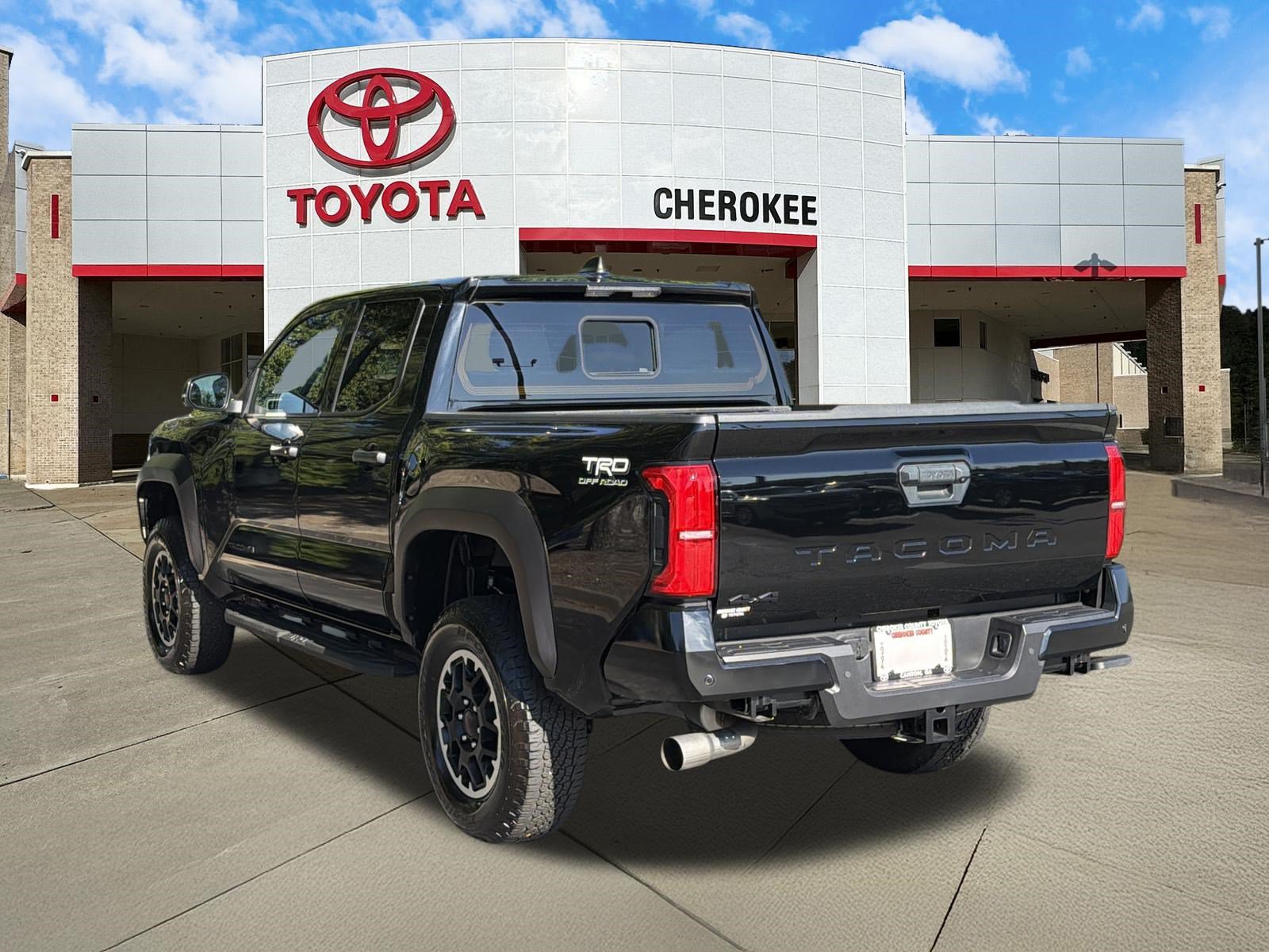 Used 2025 Toyota Tacoma TRD Off-Road w/ TRD Off Road Upgrade Package AWD/4WD image 7