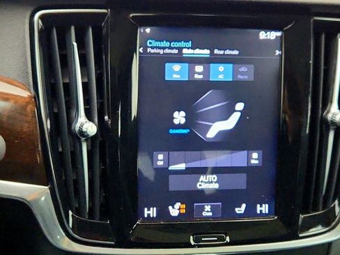 Used 2018 Volvo S90 T5 Momentum w/ Convenience Package image 20