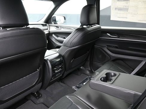 New 2026 Jeep Grand Cherokee L 4WD image 27