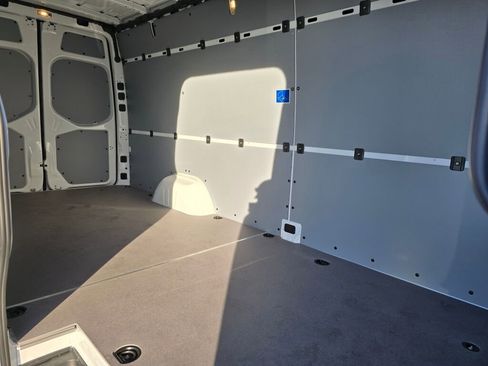 New 2025 Mercedes-Benz Sprinter 2500 image 15