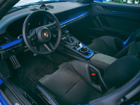 Used 2026 Porsche 911 GT3 RWD image 30