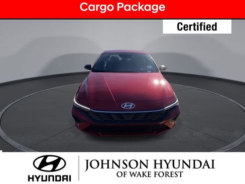 Certified 2025 Hyundai Elantra SEL w/ Cargo Package image 3