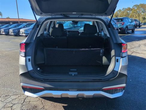 Certified 2025 Kia Sportage LX image 24