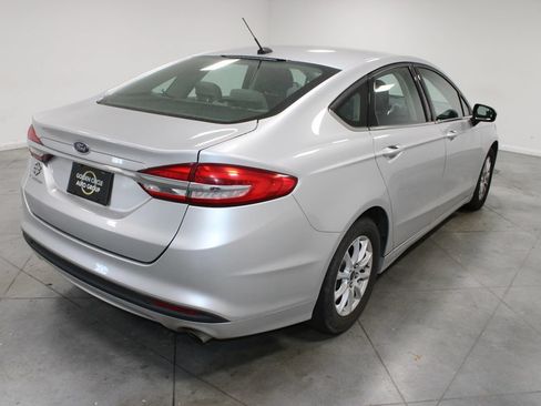 Used 2017 Ford Fusion S FWD image 9