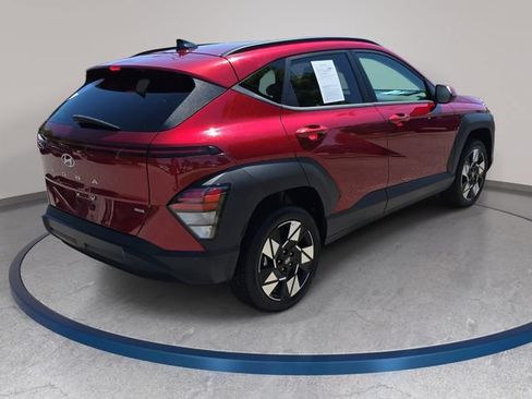 Used 2024 Hyundai Kona SEL AWD/4WD image 5