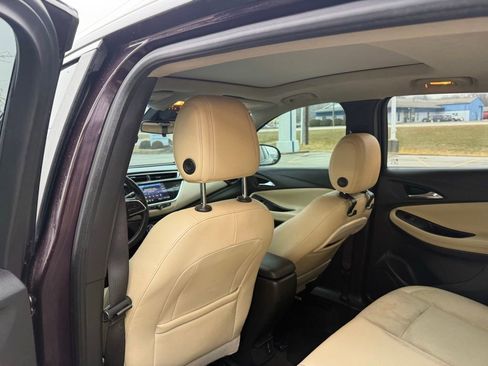 Used 2021 Buick Encore GX Select w/ Advanced Technology Package image 19