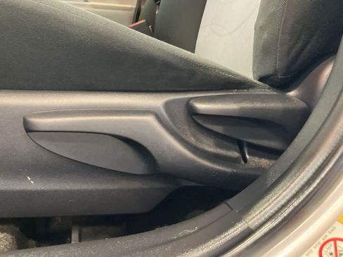 Used 2012 Toyota Prius C Three image 11