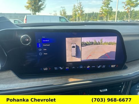 Used 2025 Chevrolet Suburban High Country AWD/4WD image 20
