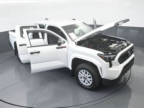 Used 2024 Toyota Tacoma SR AWD/4WD image 72