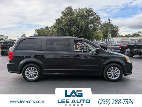 Used 2013 Dodge Grand Caravan SXT w/ Entertainment Group 1 FWD image 2