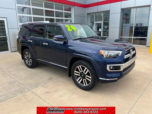 Used 2024 Toyota 4Runner Limited AWD/4WD image 8